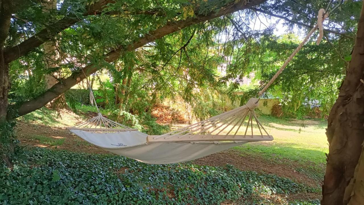 Chateau D'Arfeuilles Chambres Et Tables D'Hotes Exterior foto